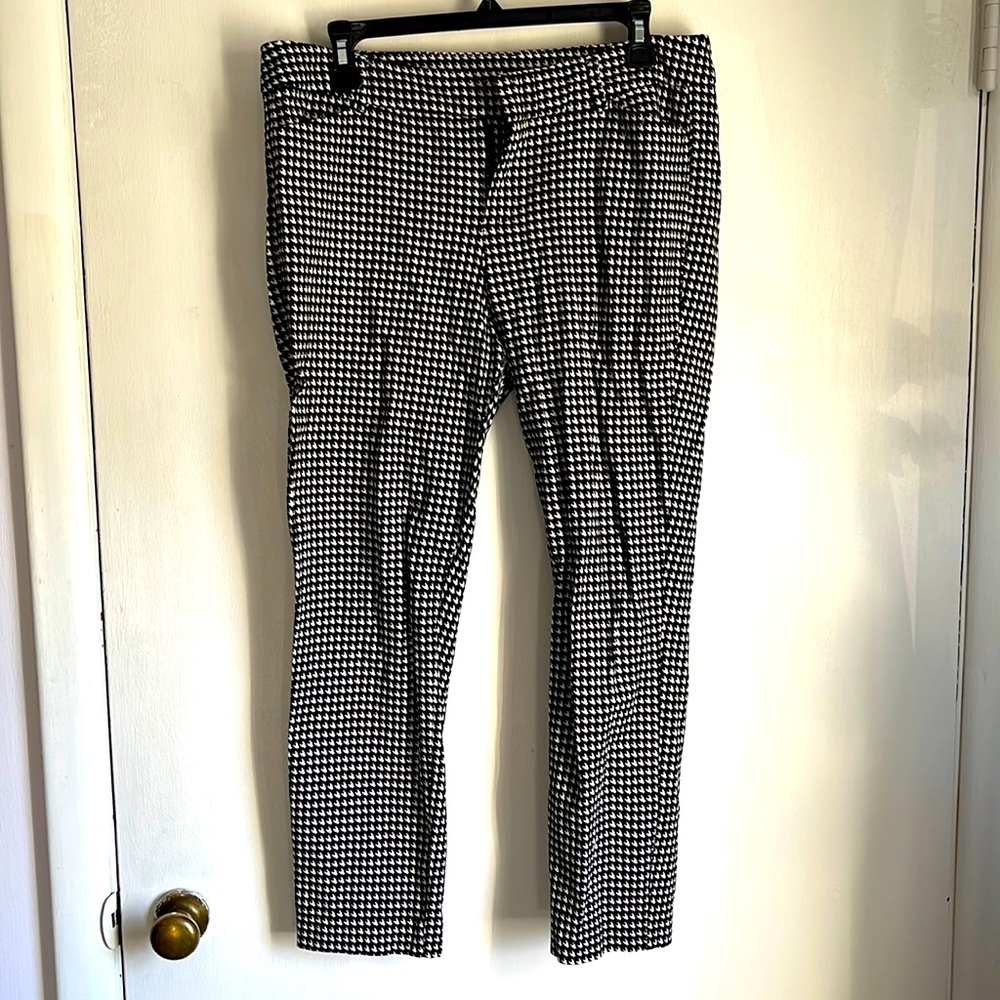 Black & white straight leg pants